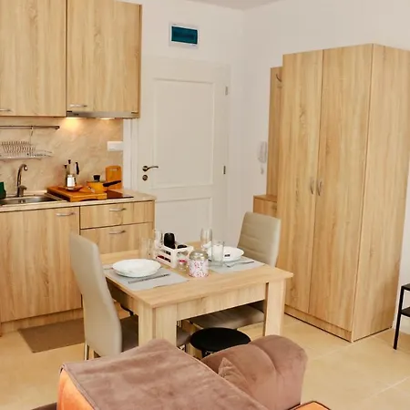 Aparthotel Studio Summer-green Life Sozopol