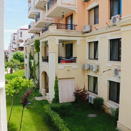 Studio Summer-green Life Aparthotel